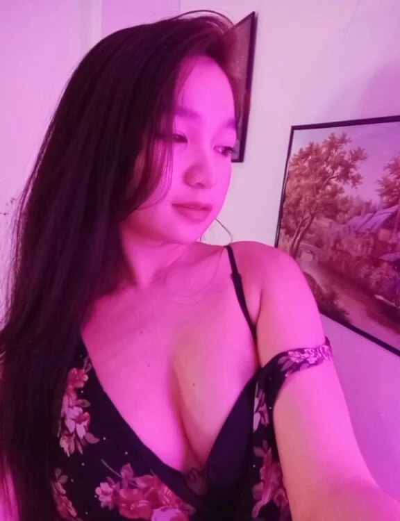 Stunning_Floriexx