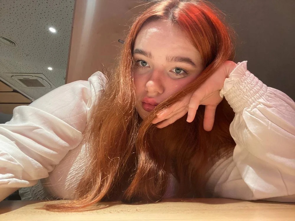 Tessa_Vi