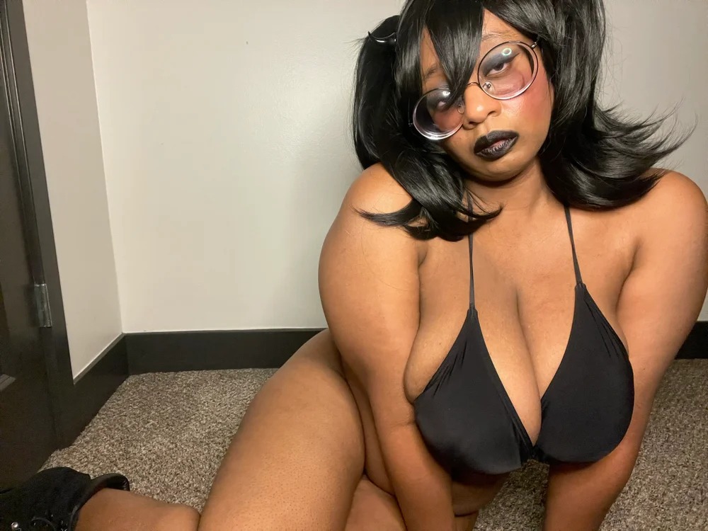 Thick_Succubusx