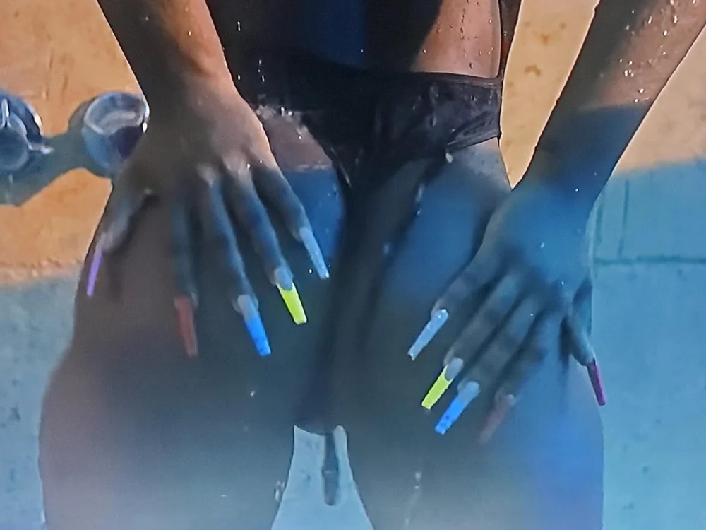 Trizahebony001