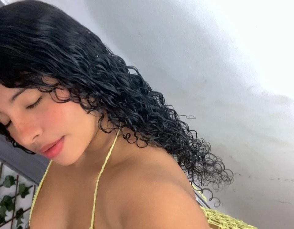Valentina_Moore_