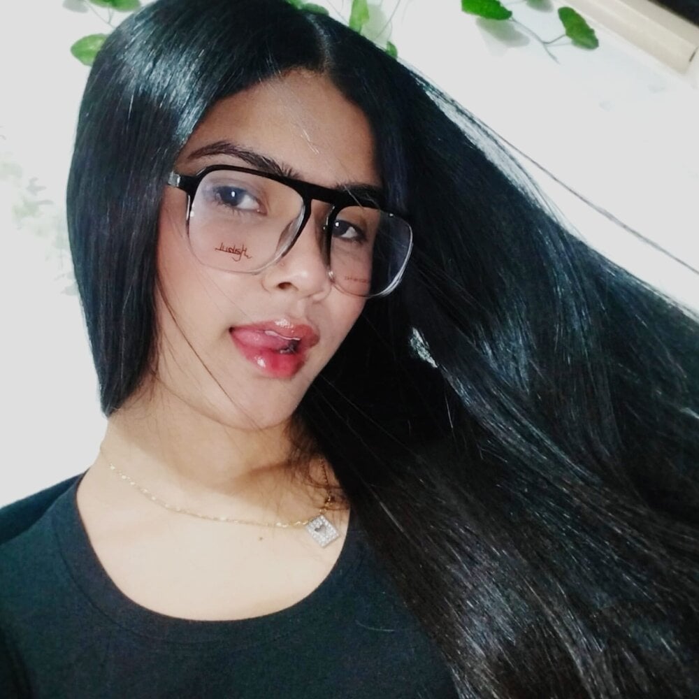 Violet_Collins1