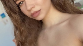 vivian-naytt