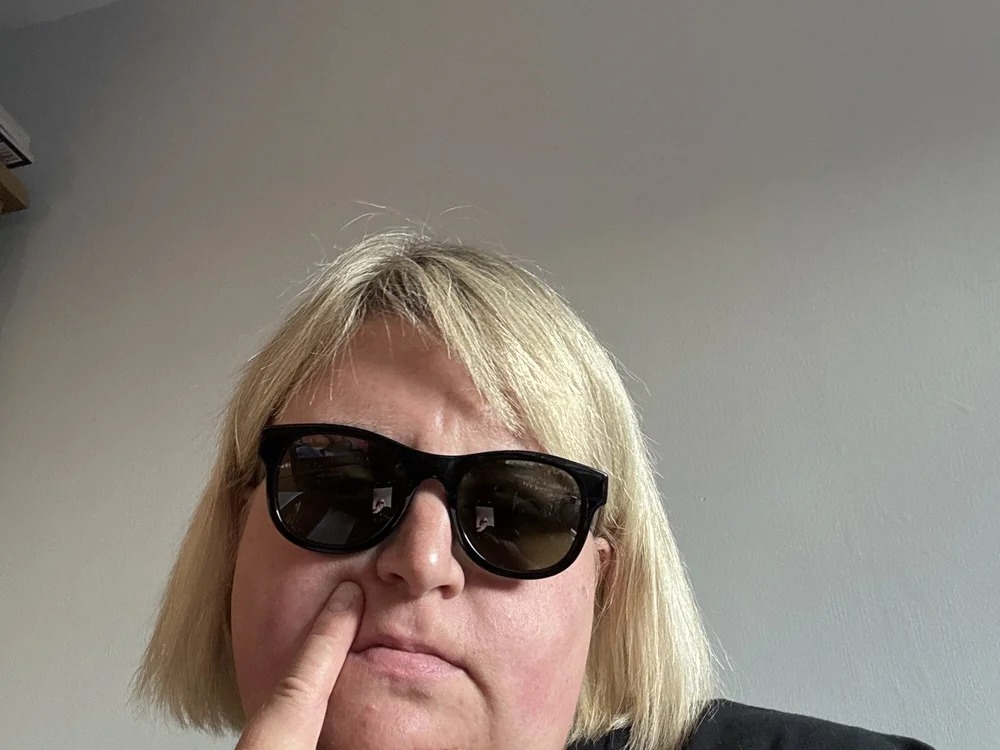 X-Curvy_Blonde-X