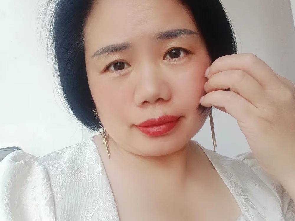 YIYI-queen