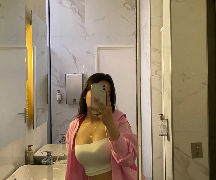 YOORS_BARBIEE