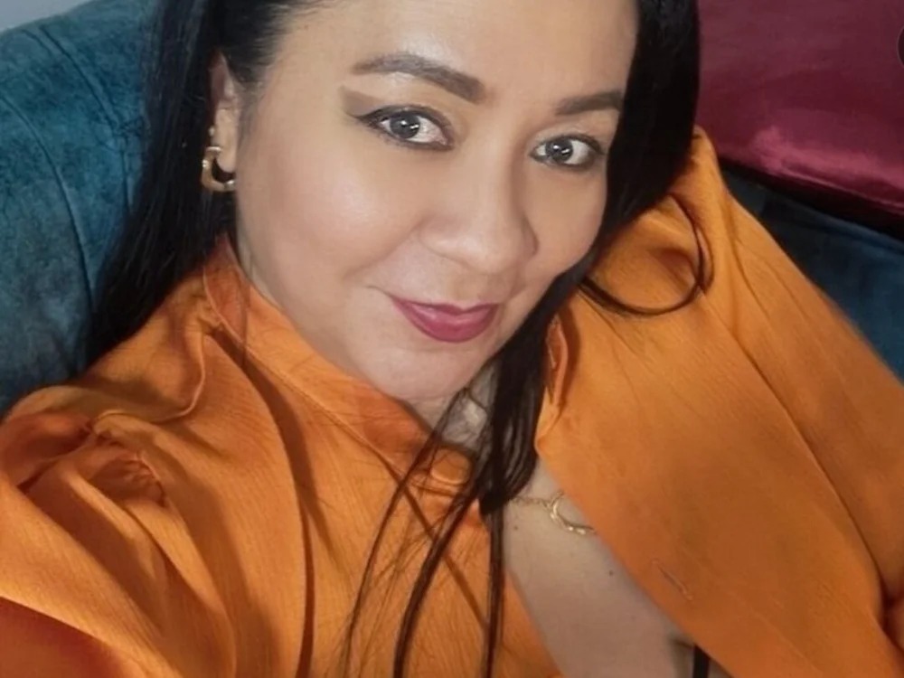 Yourhornyjuliettee1