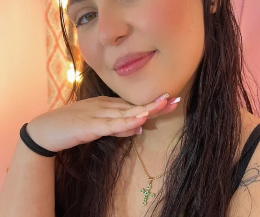 ZOE_COLLINS4