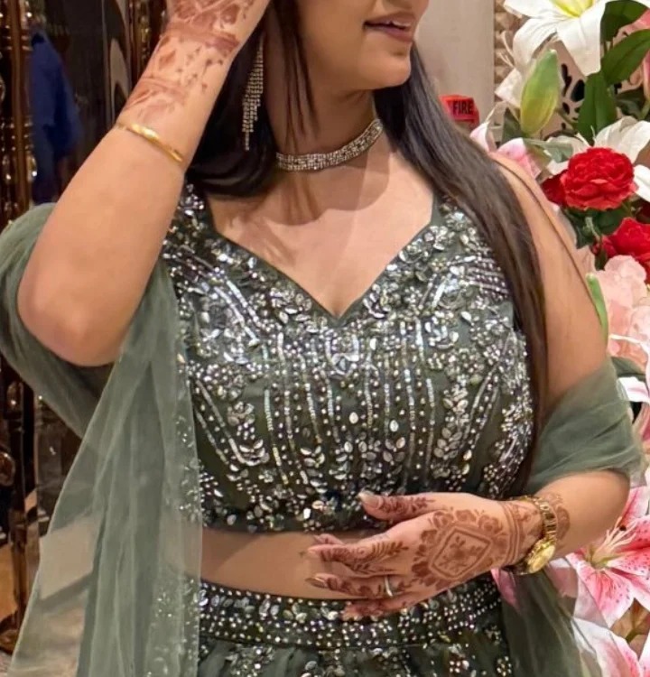 _Milky-Bhabhi