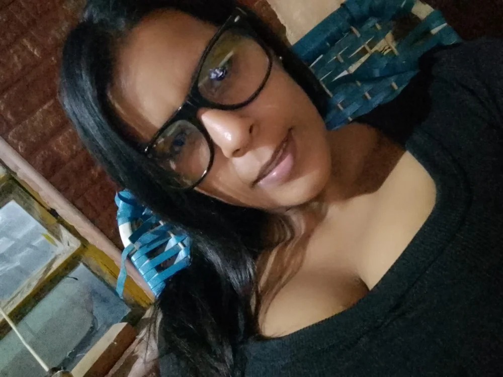 _bella_ebony_