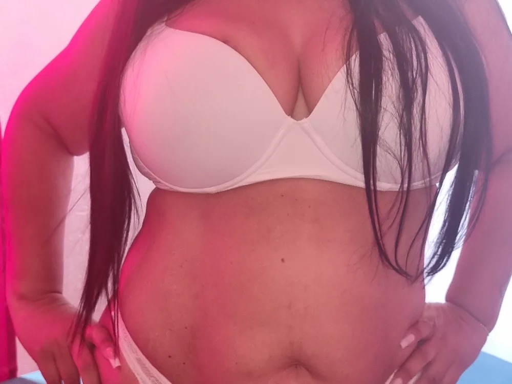 adrianahot51