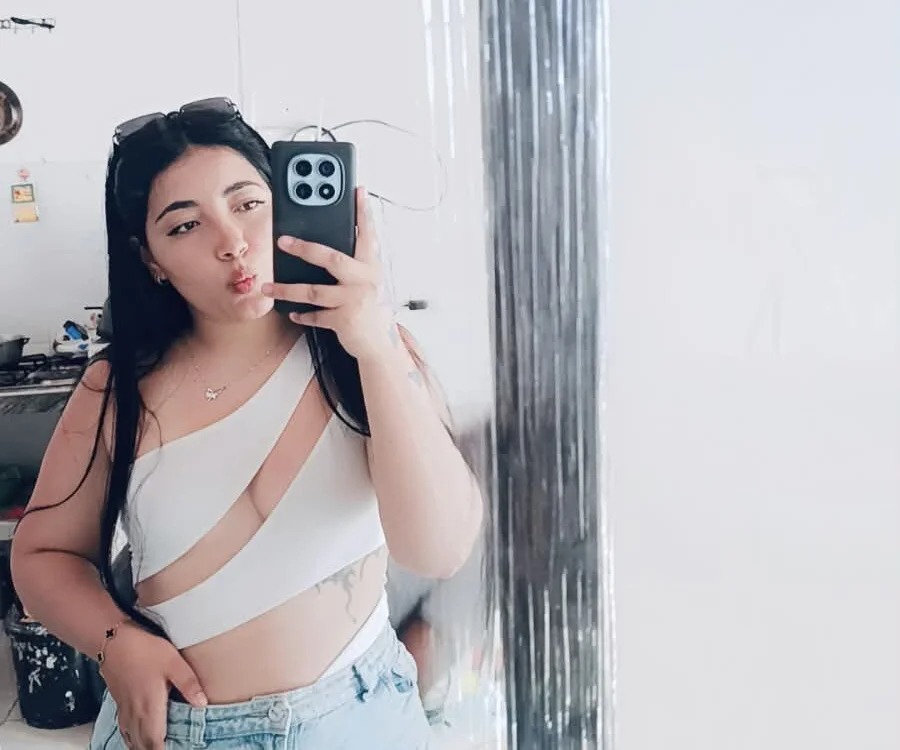 aina_lux