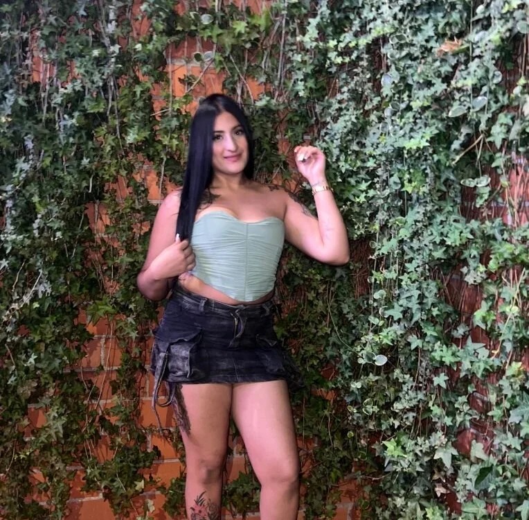 alondra_darling_