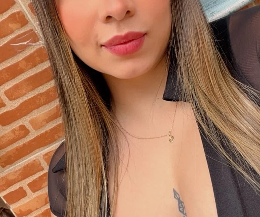 ariana_smith04