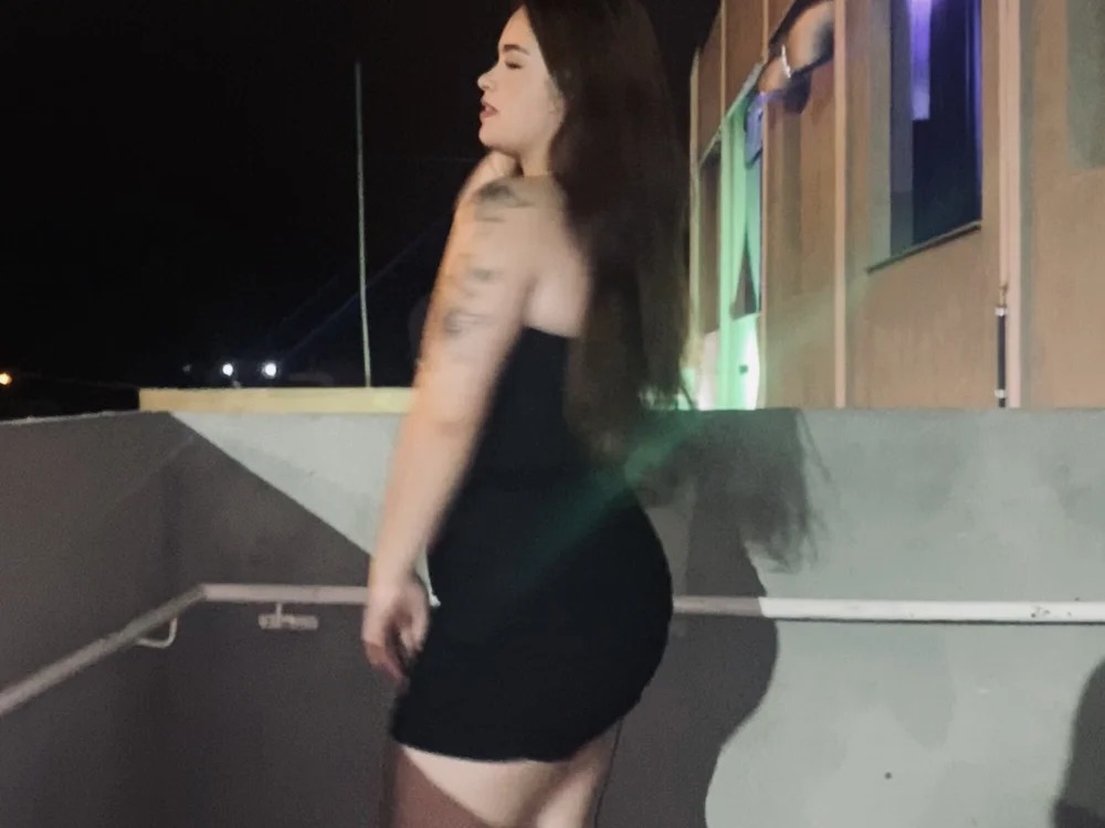 aurorah_hot
