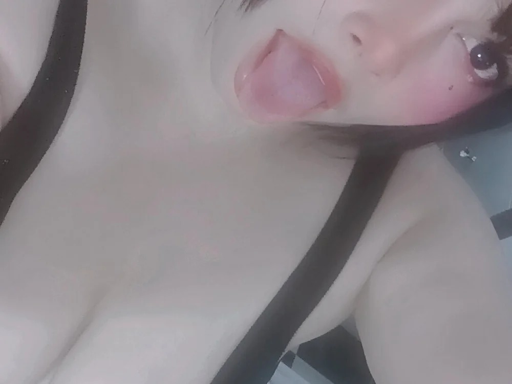 caro_lina_4m0r