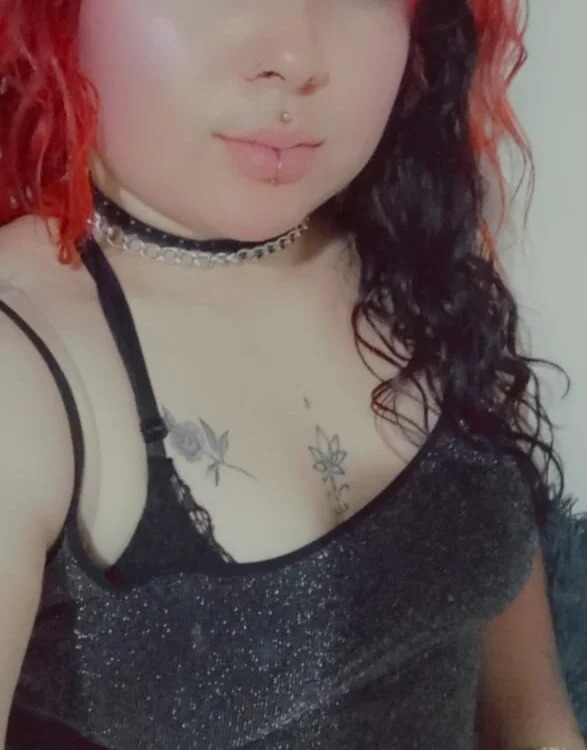 curvy_latina