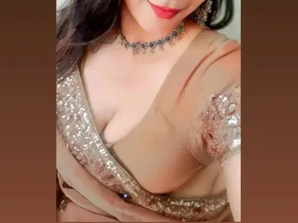 curvy_priya4u