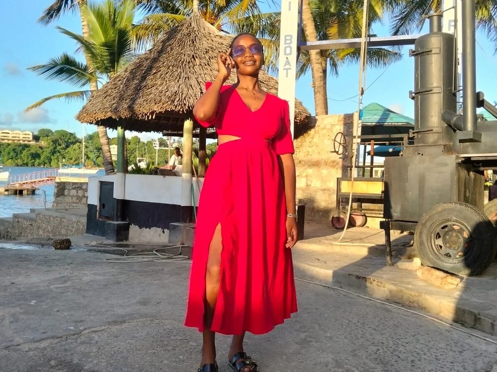 ebonyblisv