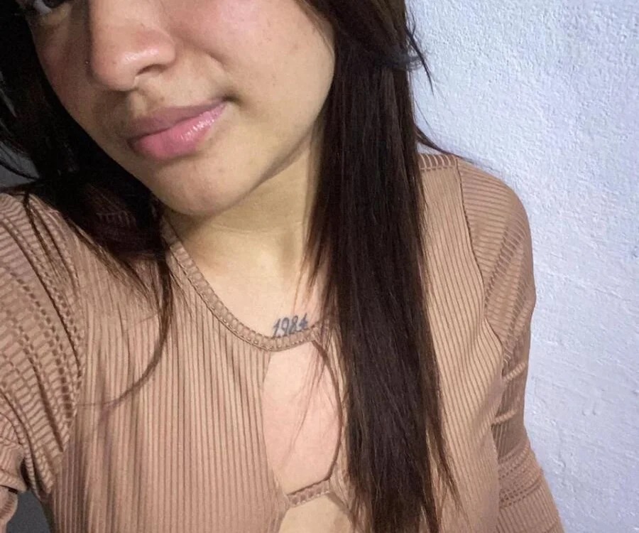 emma_cherryy