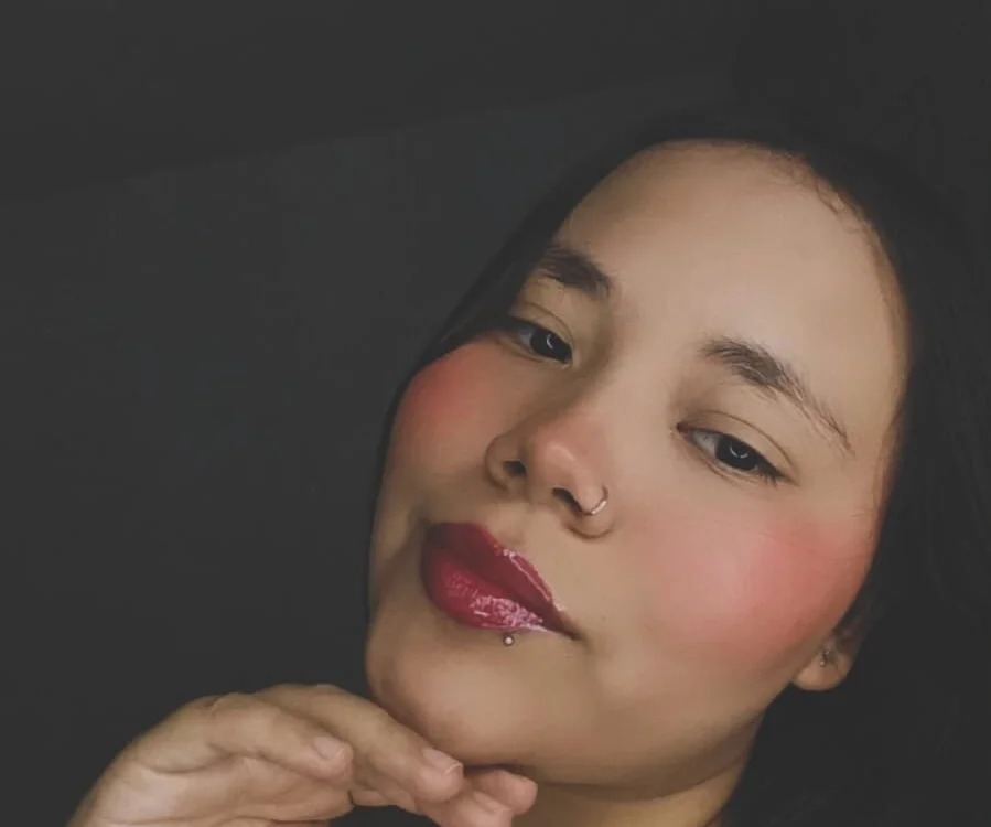emma_noir_