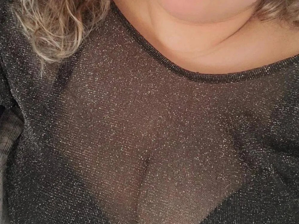 freakynikki_