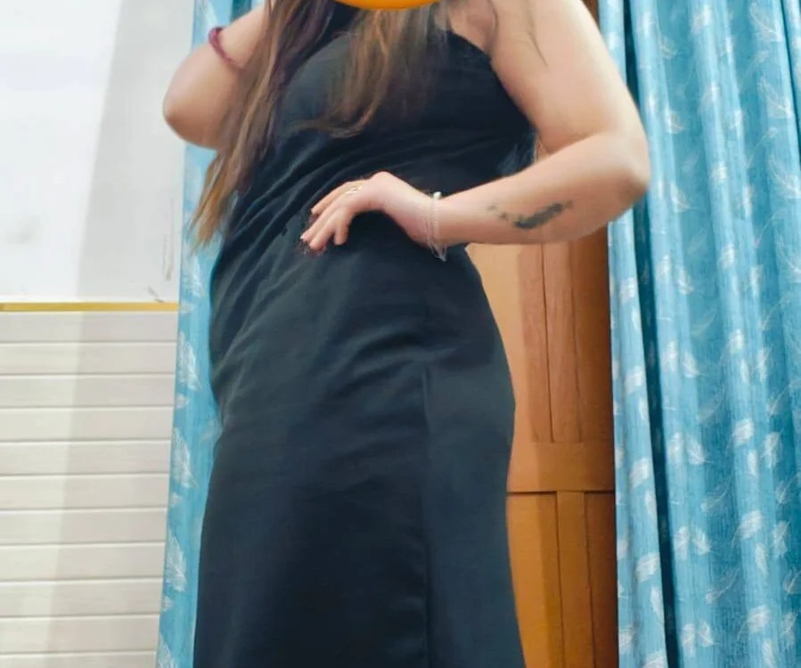 hot_karishma88
