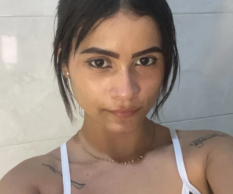 hot_skinny_xcam