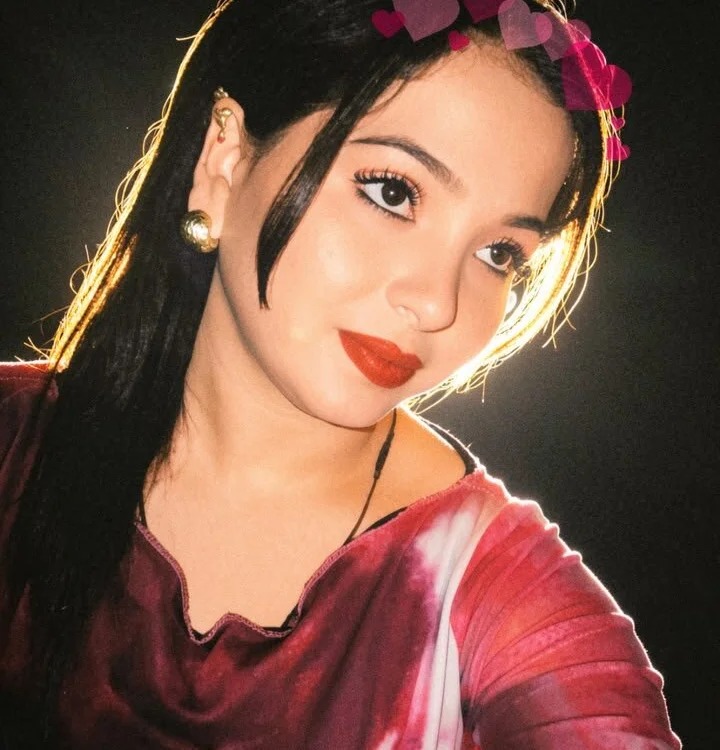 hoti_Komal