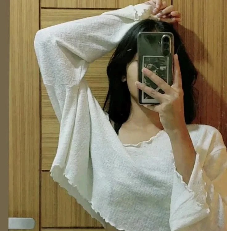 ishita_bb
