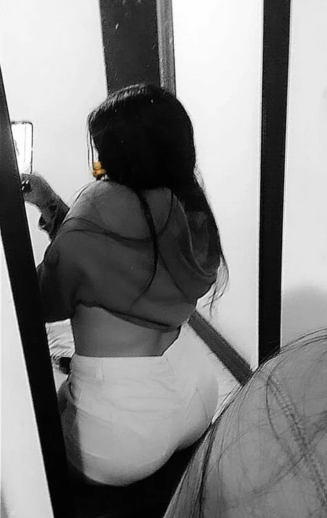 izy_bellaa