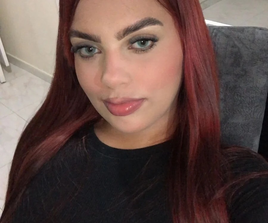 karol_hot02