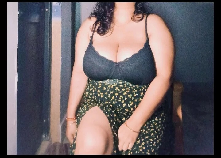 kiissingcurvy06