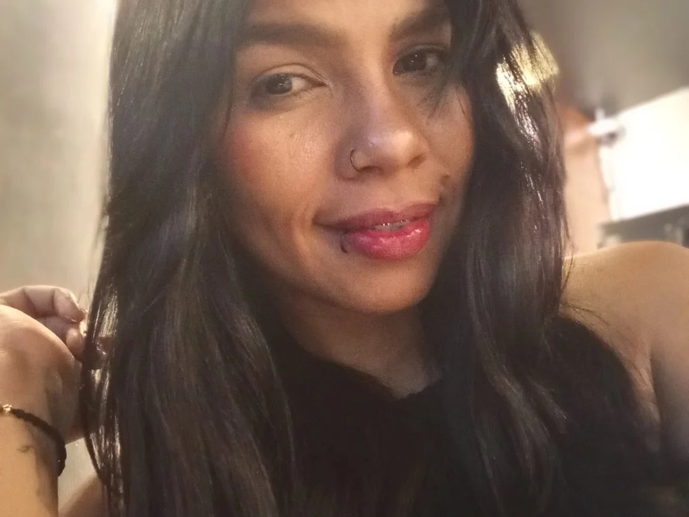 kira_marquez