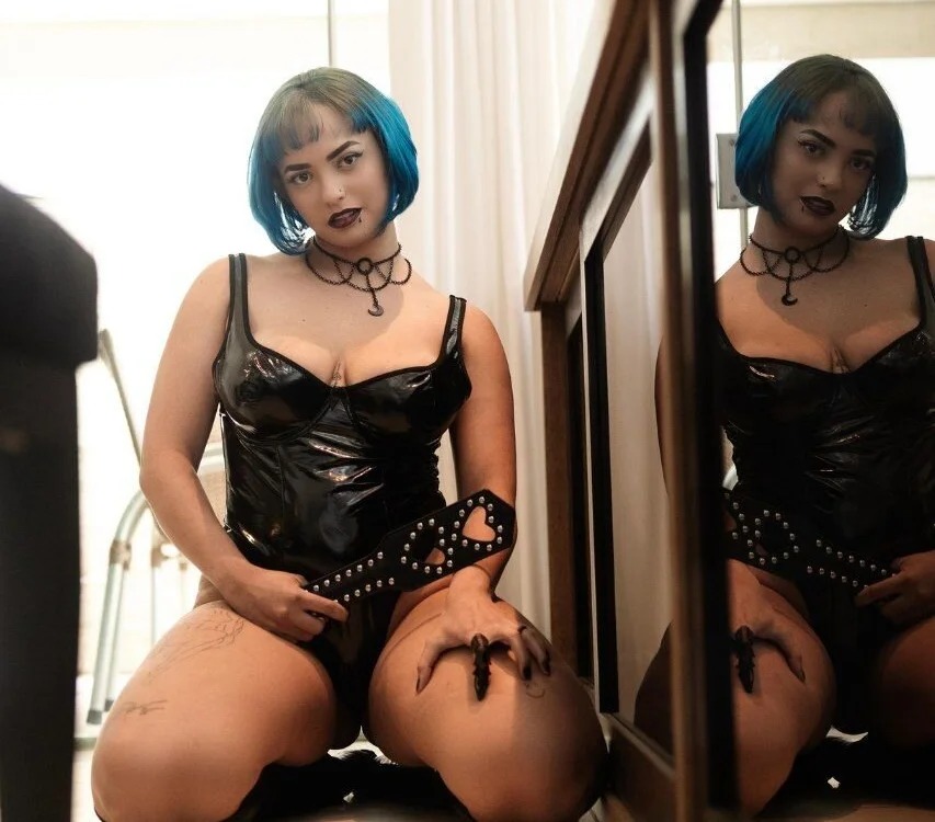 lucy_blue_br