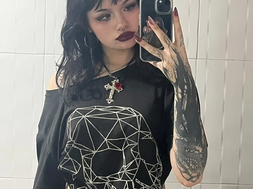 mavis_black