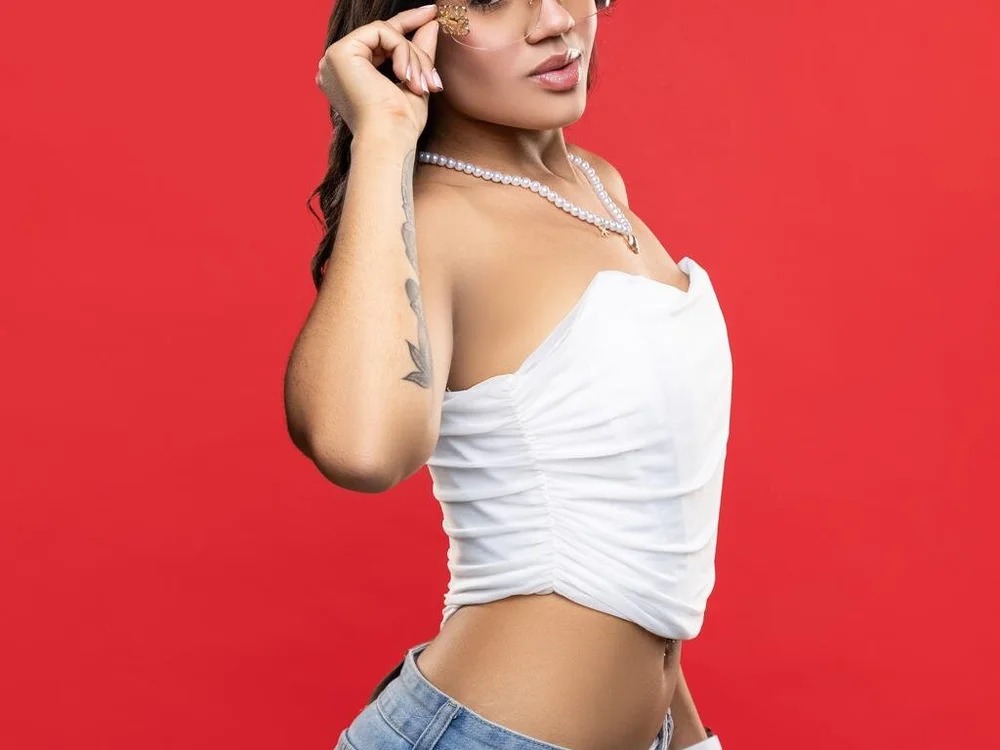 mia__gomex