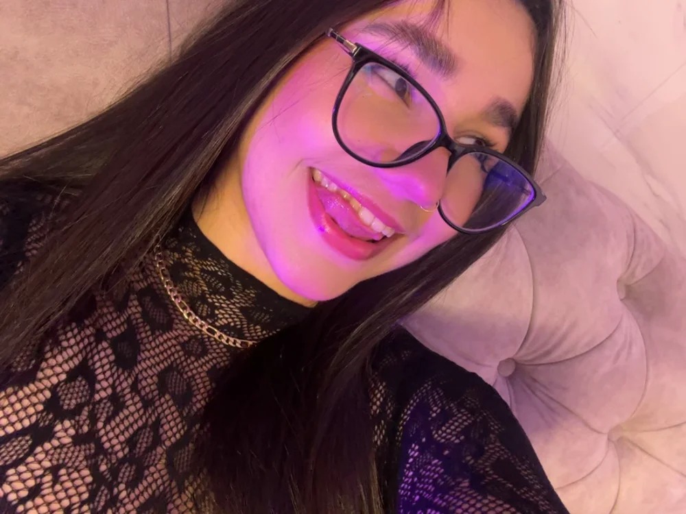 mia_khalaf1