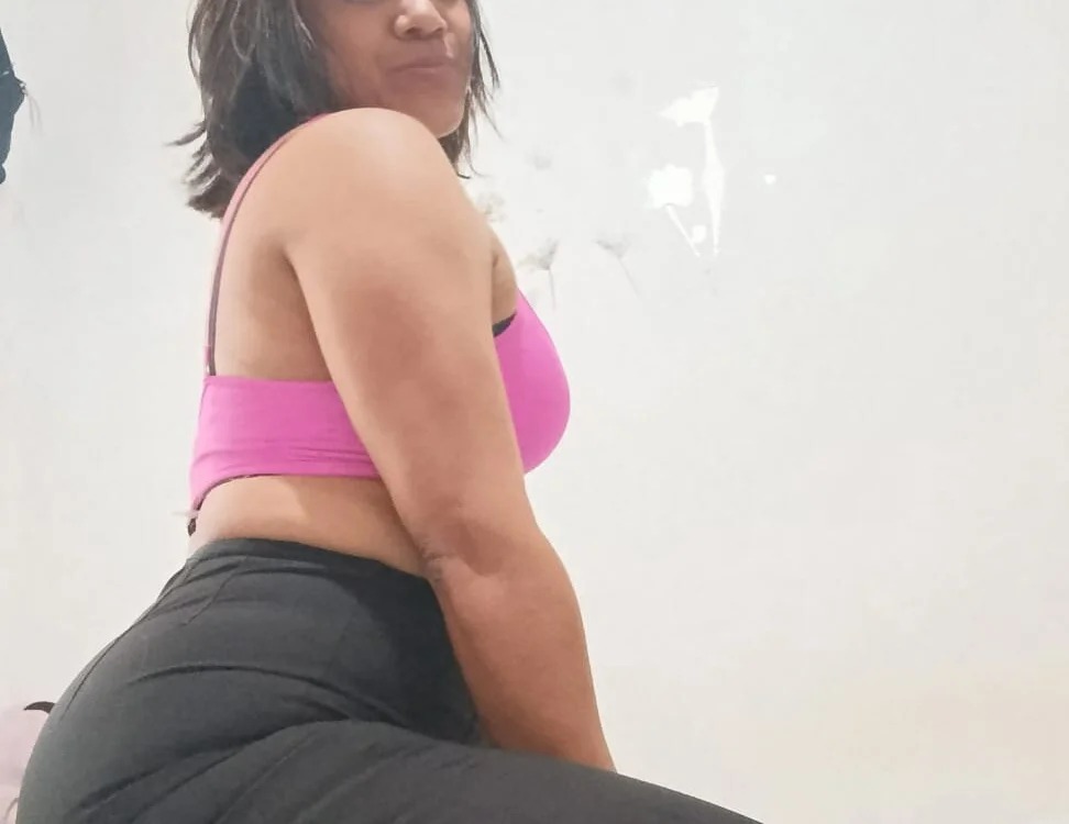 pamela_blonde60857