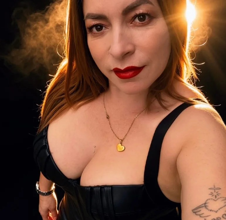 perla_glow
