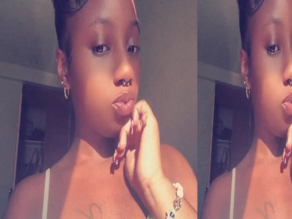 prettyyyebony1