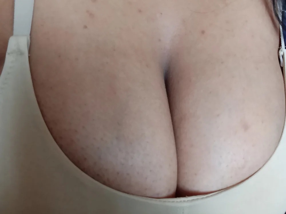 sexyplayboobs