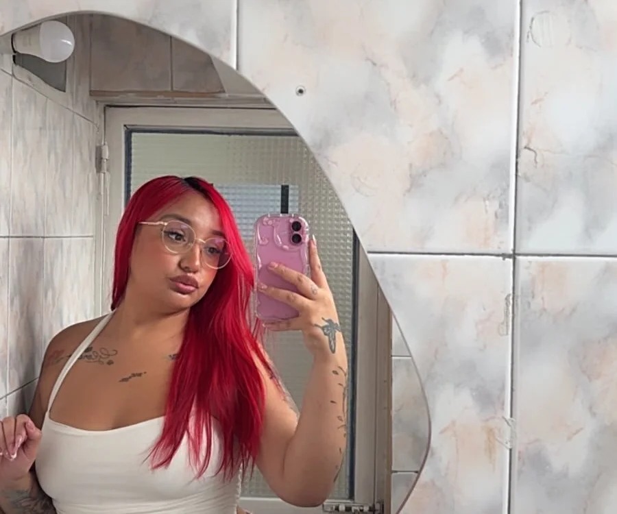 valerie_frox