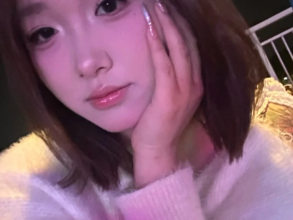zhouzhou520-18girl